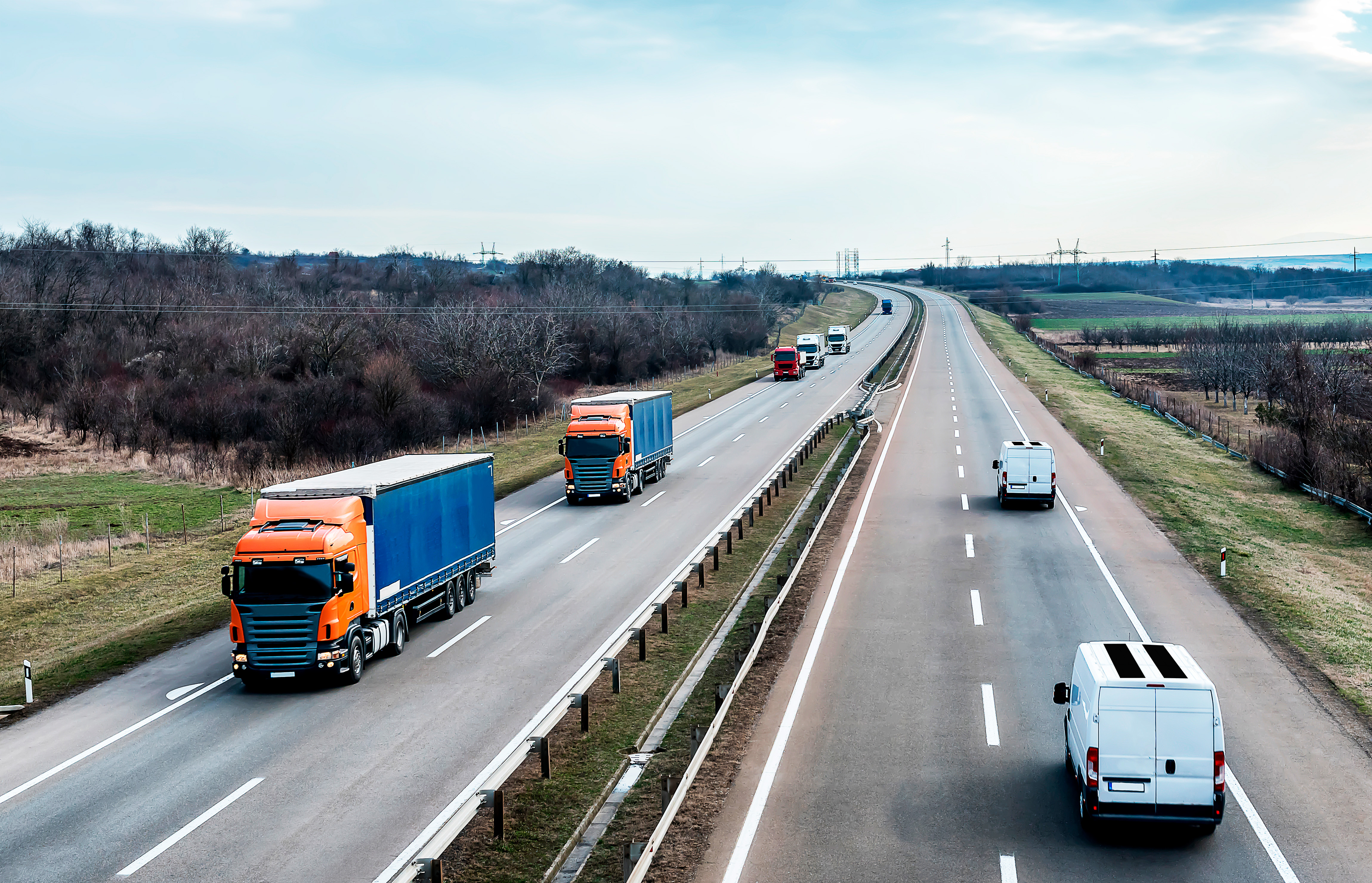 Den tunge biltransport skal betale vejafgift fra 1. januar 2025